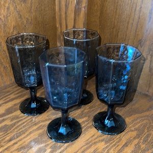 Vintage 70’s Libbey Dusky Cobalt Facets Octagon Water/Wine Glasses. Set of 4
